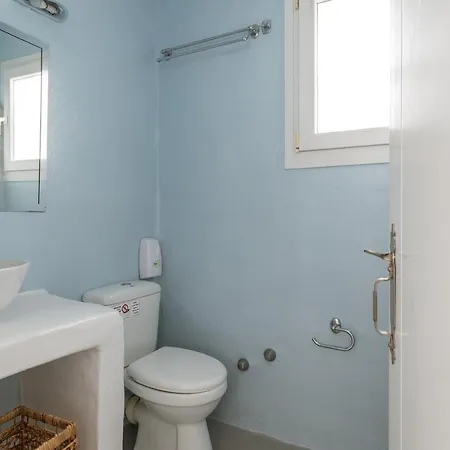Ninemia Tinos Grand 104 Aparthotel