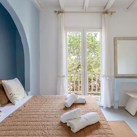 Hotel apartamentowy Ninemia Tinos Grand 104